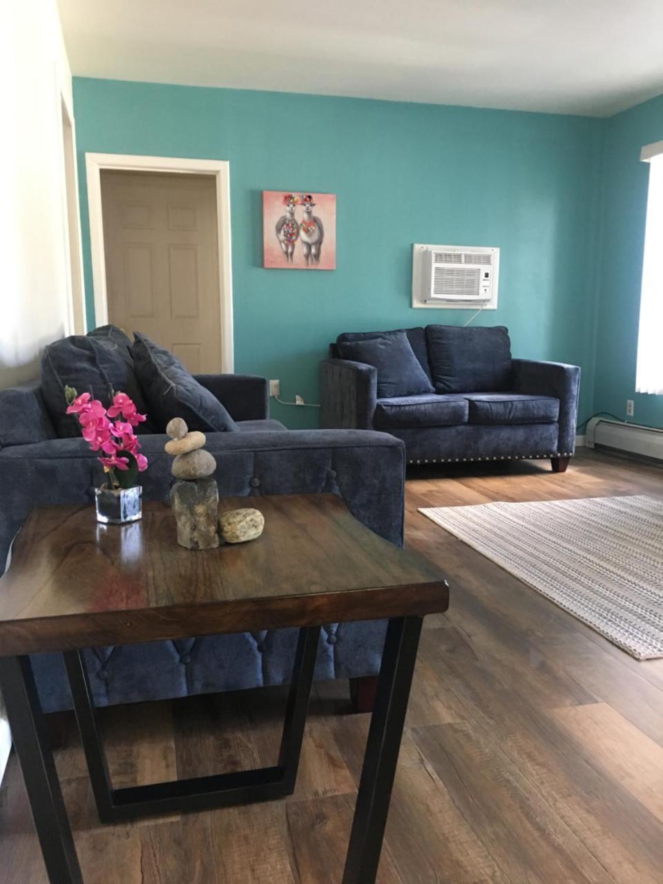 Barberry Court Motel &Cabins Lake George Room photo